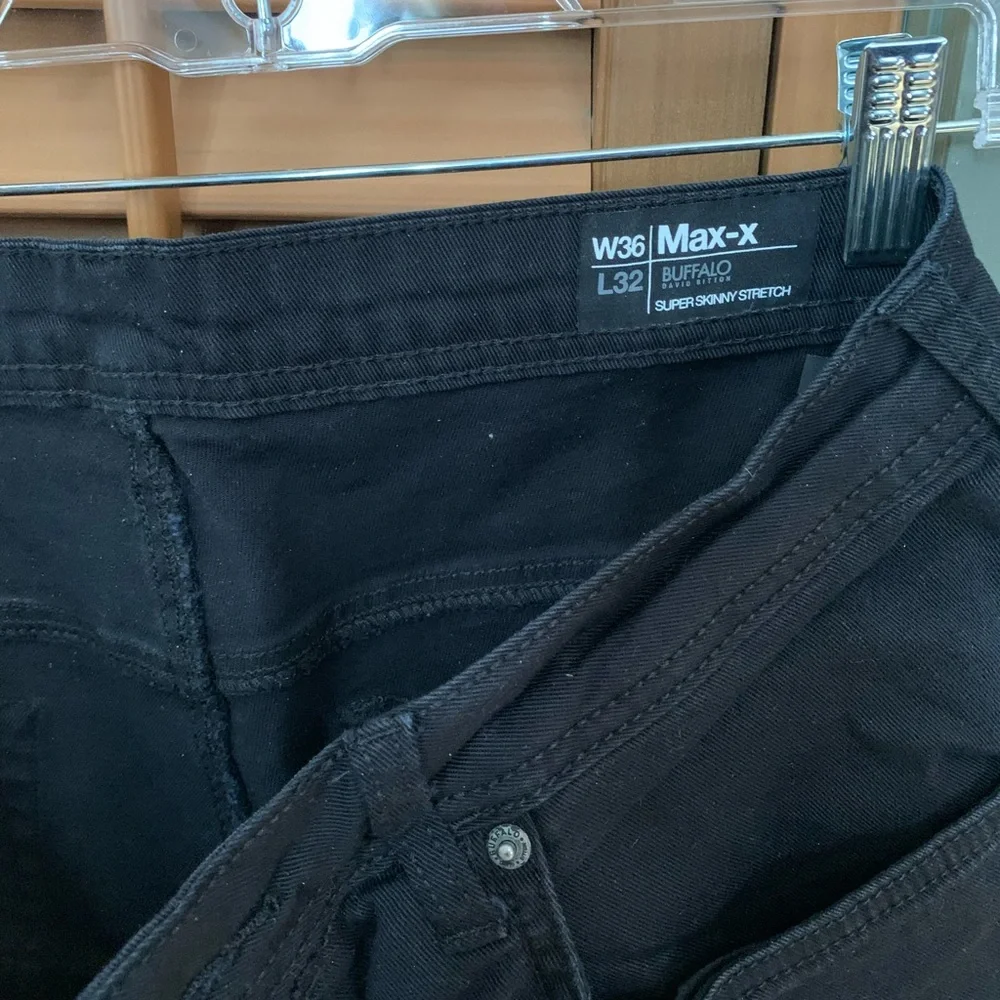 Jeans - Picture 2 of 2